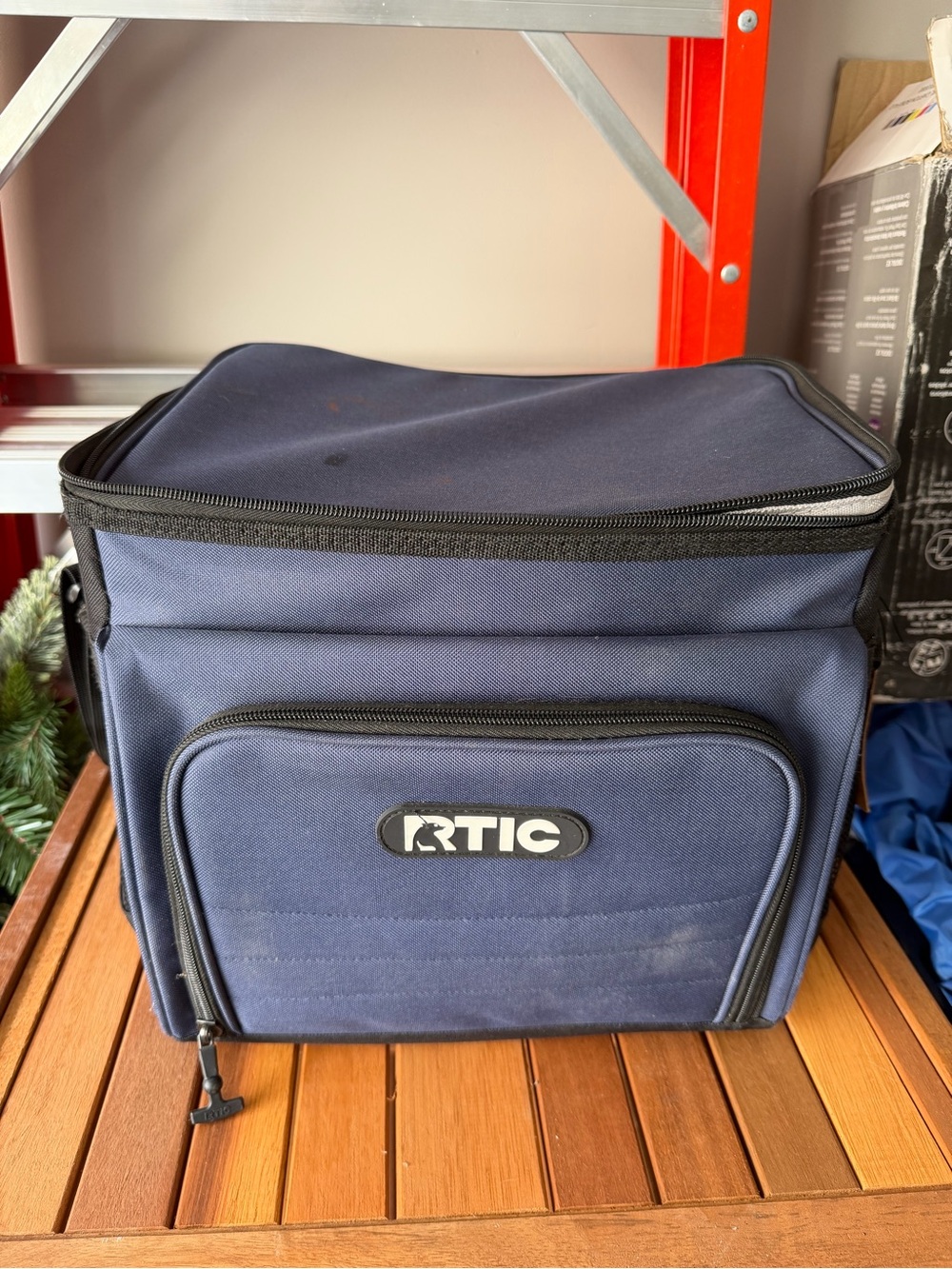 RTIC Navy Soft Cooler Bag - Insulated Portable Cooler